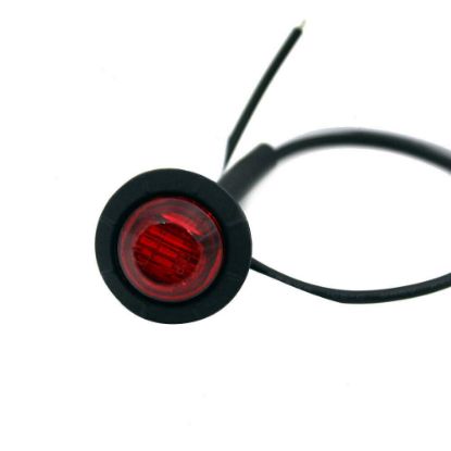 صورة أضواء LED حمراء للمقطورة